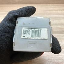 82671 47030 7386 3097  Other control units/modules Toyota Prius (XW30)