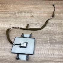 86860 47060   Aerial GPS antenna Toyota Prius (XW20)