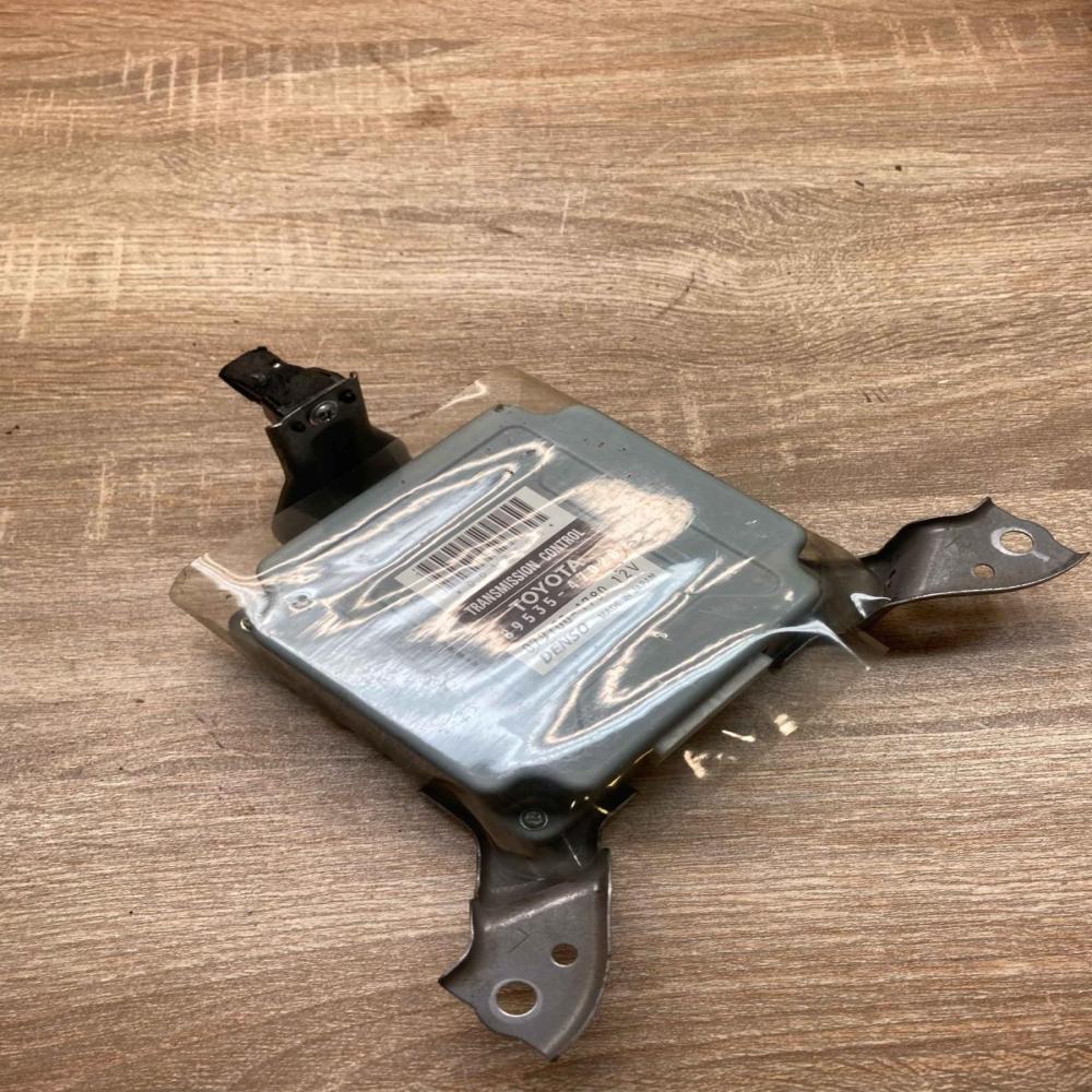 89535 47020 079100 1780 Main Gearbox control unit/module Toyota Prius (XW20)