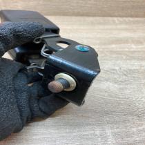 A2118600869   Middle seatbelt buckle (rear) Mercedes-Benz E W211