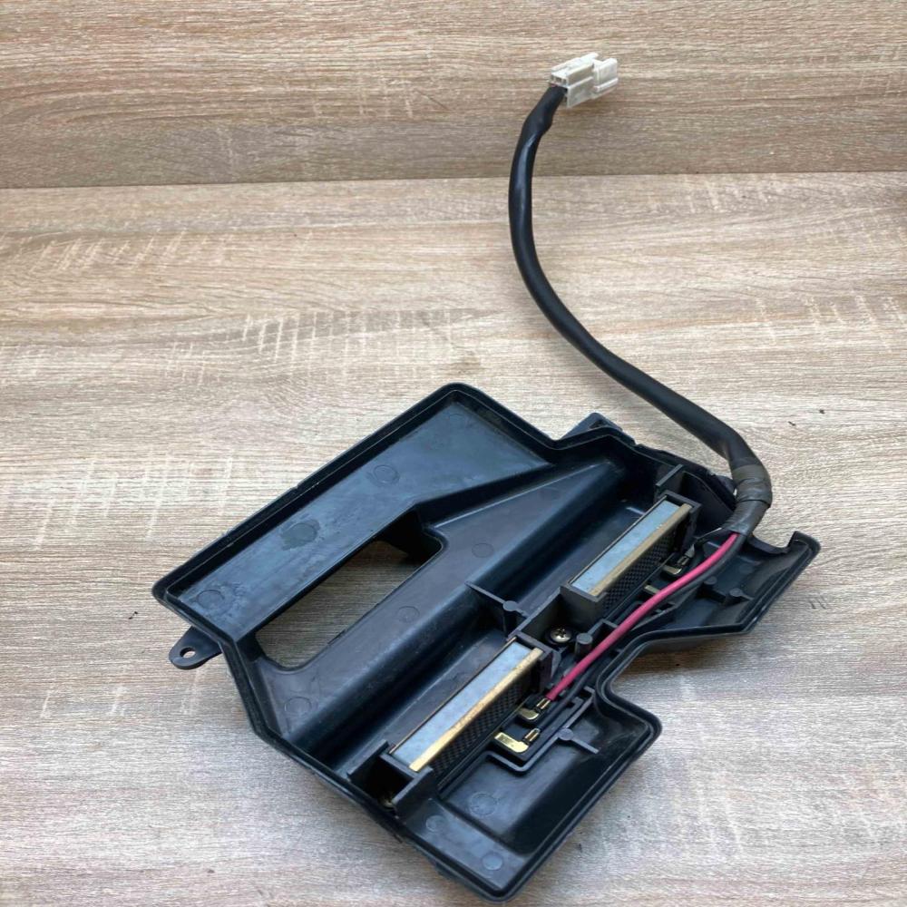 Prius Heater resistor   Heater blower motor/fan resistor Toyota Prius (XW20)