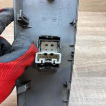 74271 47050  LHD Electric window control switch Toyota Prius (XW20)