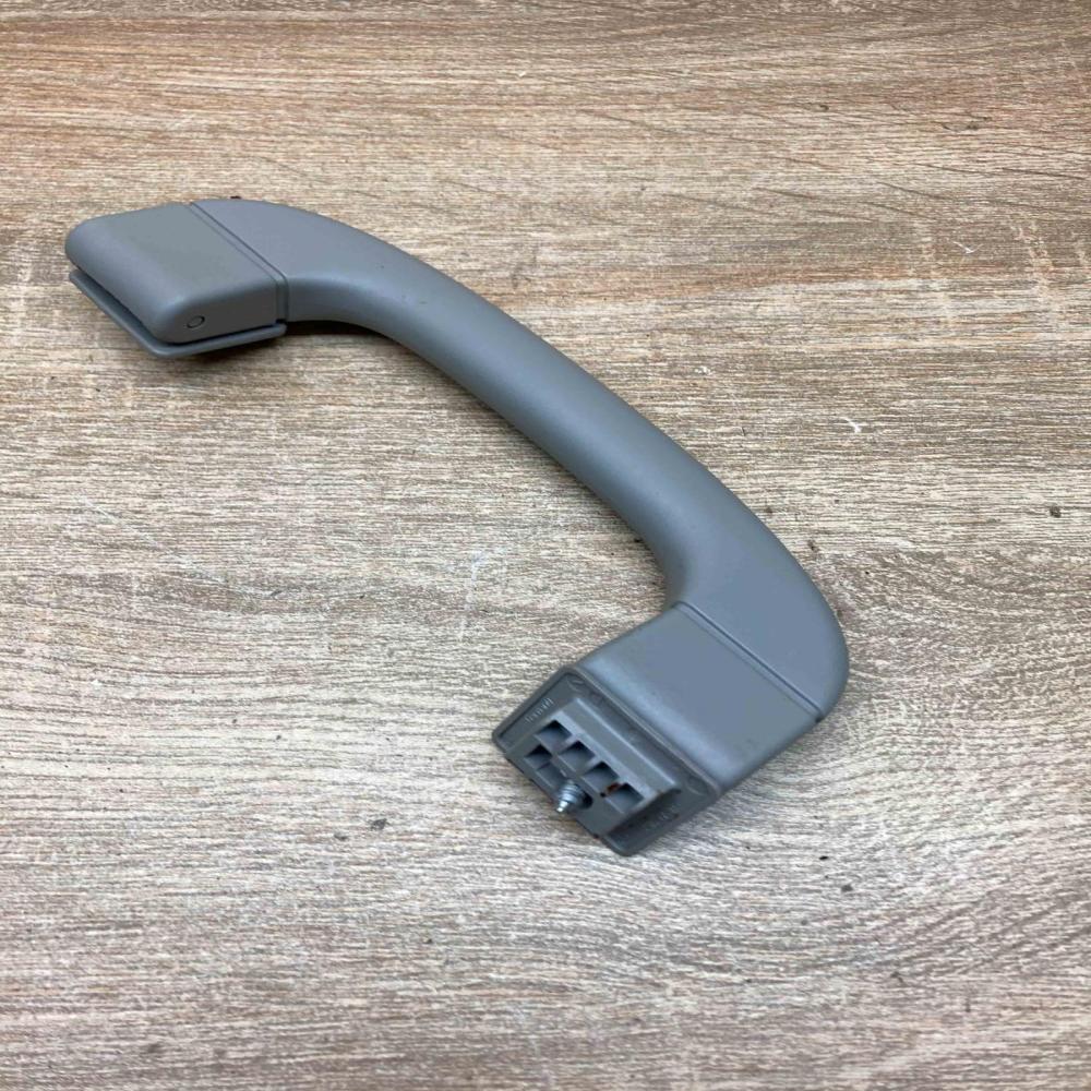 9143516 9143524  Front interior roof grab handle BMW 3 E90 E91