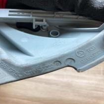 A2118600222 9918002339  Parcel shelf load cover mount bracket Mercedes-Benz E W2