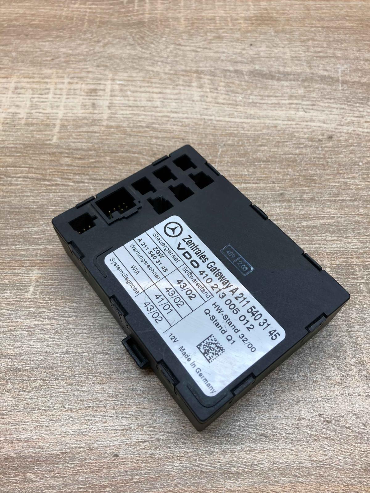A2115403145   Gateway control module Mercedes-Benz E W211
