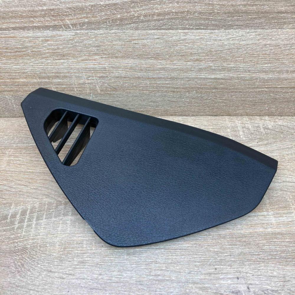 2116800578   Dashboard side end trim Mercedes-Benz E W211