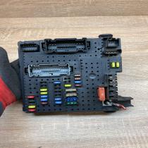 30728512 28017881  Fuse module Volvo S60
