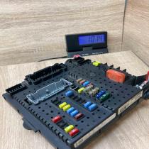 30728512 28017881  Fuse module Volvo S60