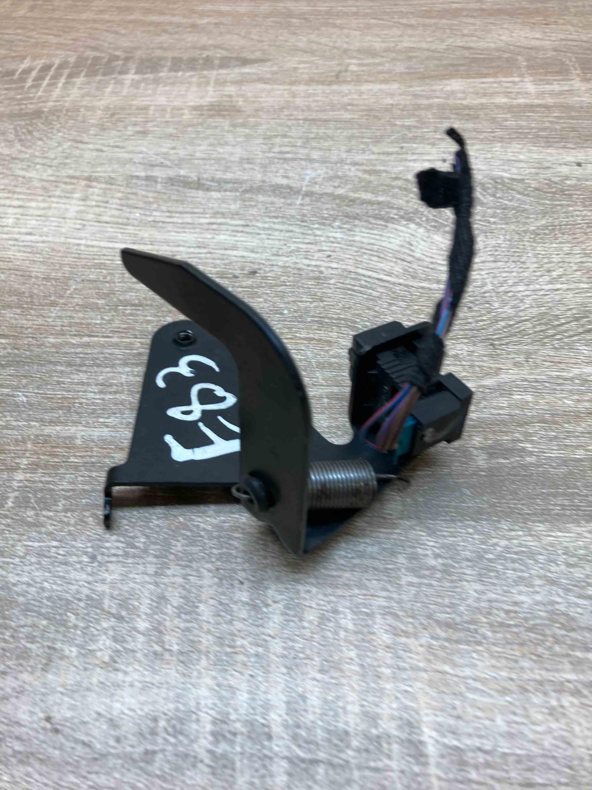 E83 Plug   Plug wire BMW X3 E83