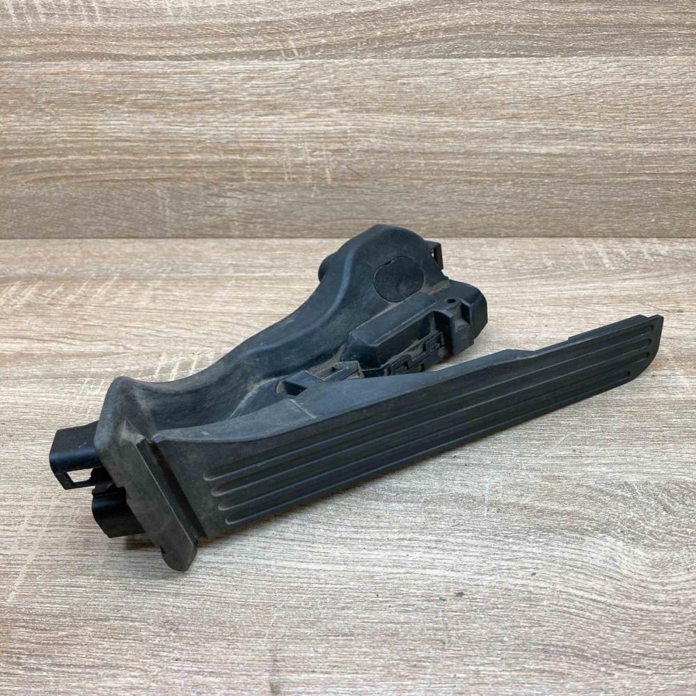 1K1723503L 6PV008600 Used With Plug Accelerator throttle pedal Audi A3 S3 8P