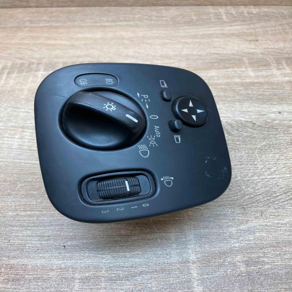 A2035450604  With Plug Light switch Mercedes-Benz C W203