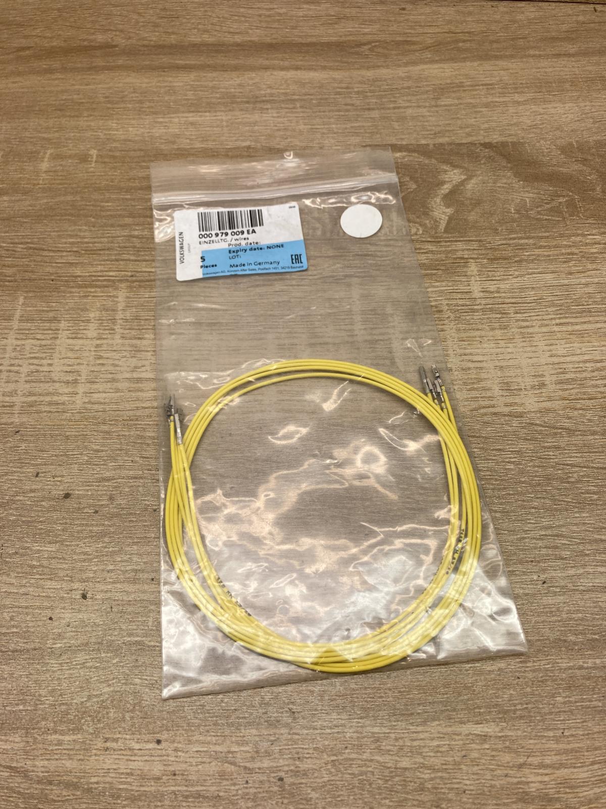 000979009EA   Plug wire Audi A4 S4 B8 8K