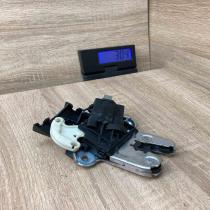 4F5827505D   Tailgate/trunk/boot lock/catch/latch Volkswagen PASSAT B7