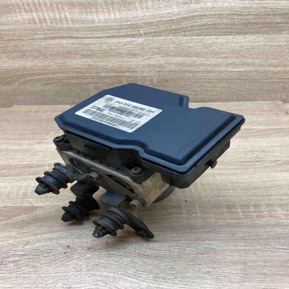 3AA614109AB 17618942 A  ABS Pump Volkswagen PASSAT B6