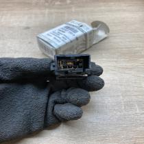 7H0927133A   Traction control (ASR) switch Volkswagen Transporter - Caravelle T5