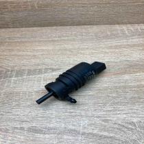 1K5955651   Windscreen/windshield washer pump Skoda Superb B6 (3T)