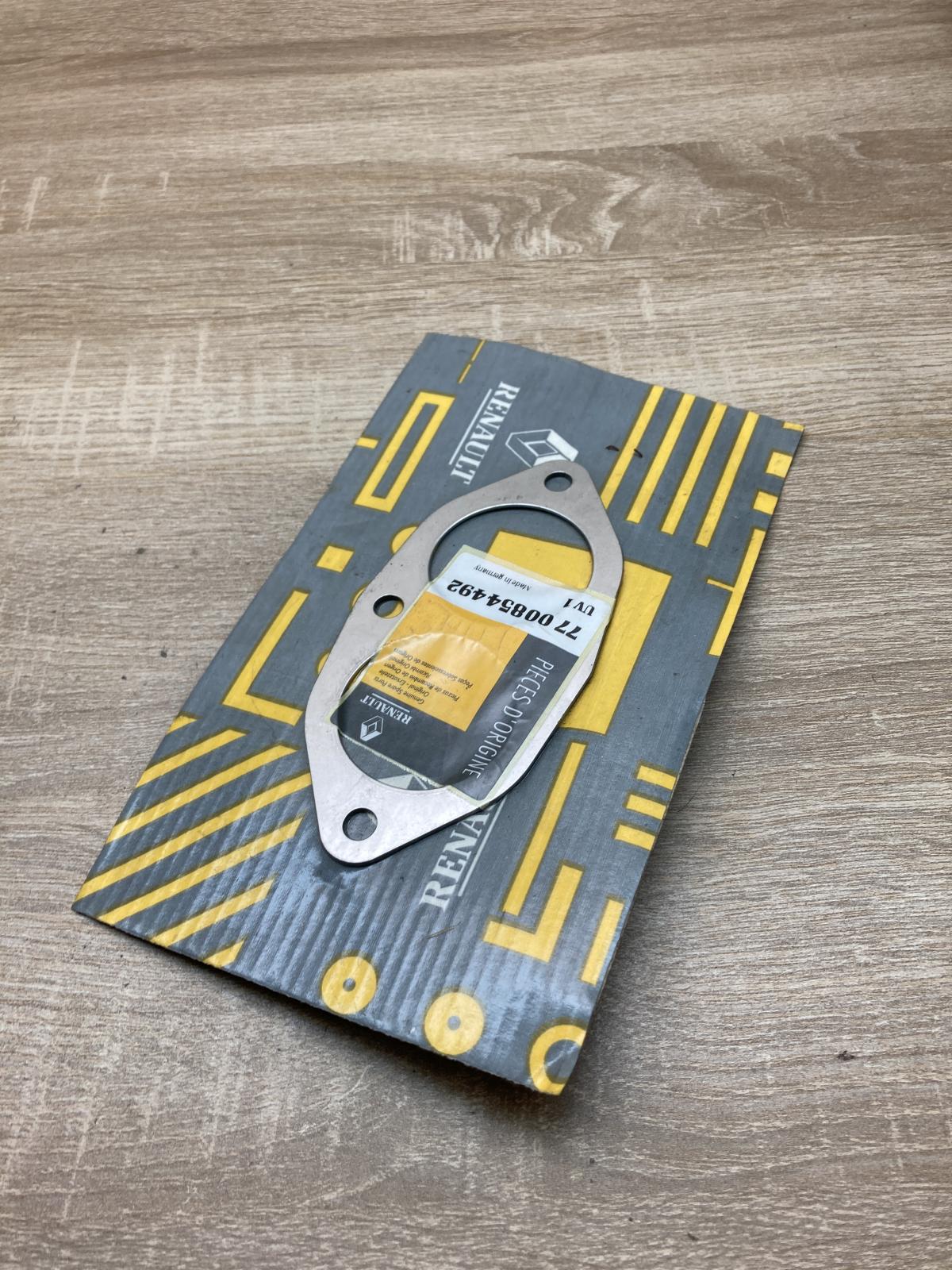 7700854492   Other exhaust manifold parts Renault Espace II