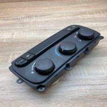 05134768AA   Climate control unit Chrysler Voyager