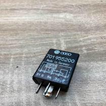 701955200 5WD005674  Other relay Volkswagen Transporter - Caravelle T4