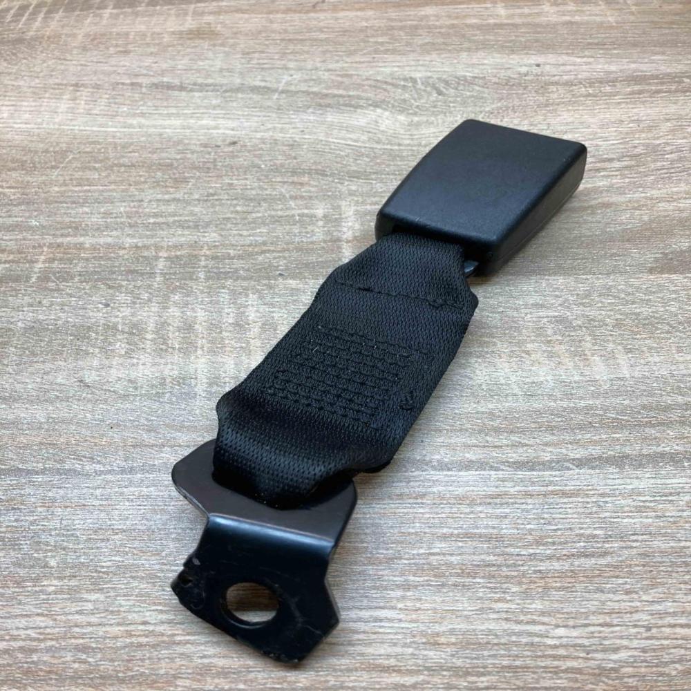 9133665   Middle seatbelt buckle (rear) BMW 5 E60 E61