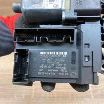 1K0959792P 1K0959702AS Front Right Front door window regulator motor Volkswagen
