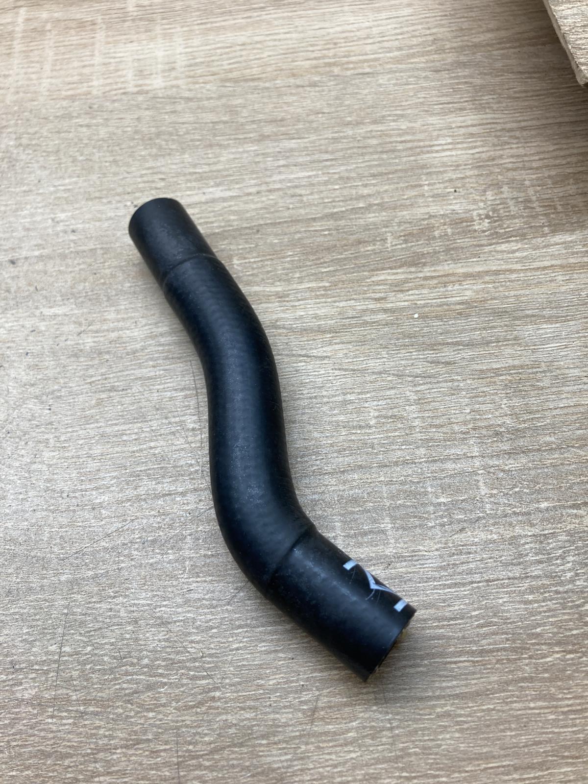 1K0121058BQ   Coolant pipe/hose Volkswagen Touran I