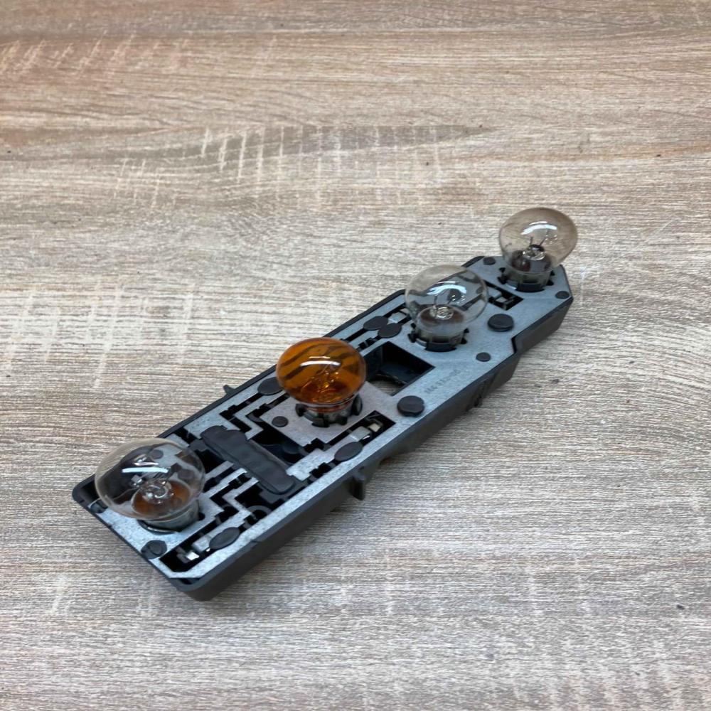 146531 P21 4W  Tail light bulb cover holder Mercedes-Benz C W202