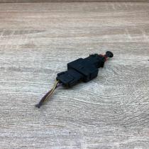 1378209  With Plug Brake pedal sensor switch BMW 3 E30