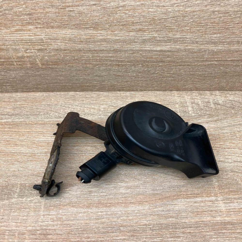 7N0951223A A046522 With Plug Horn signal Volkswagen PASSAT B7
