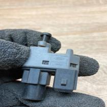 1S7T 13480AA   Brake pedal sensor switch Ford Mondeo Mk III