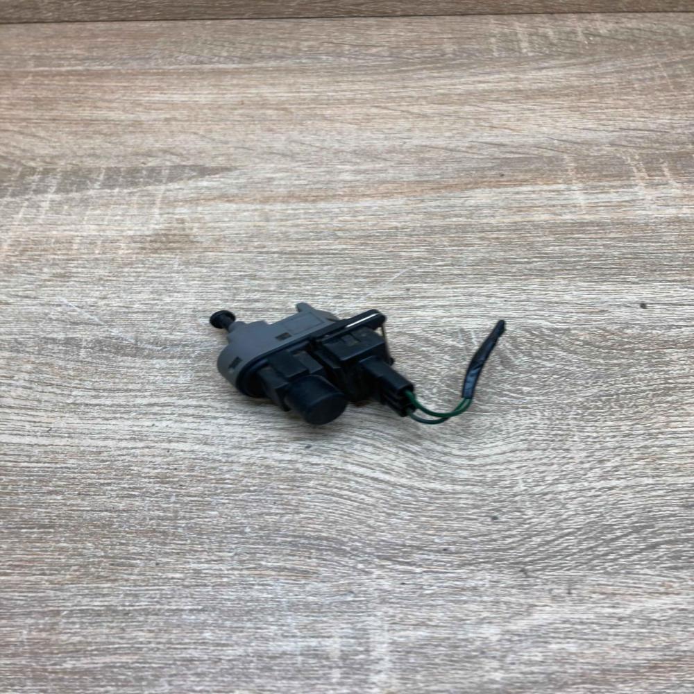 1S7T 13480 AA  With Plug Brake pedal sensor switch Ford Mondeo Mk III