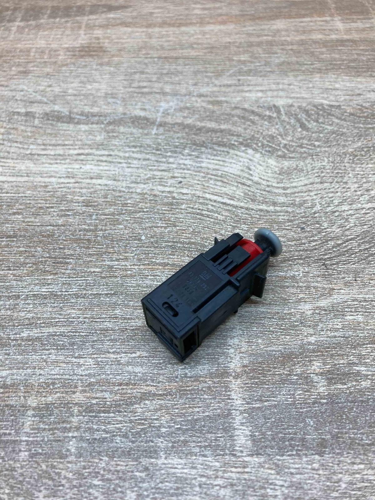 13178792   Brake pedal sensor switch Opel Astra H