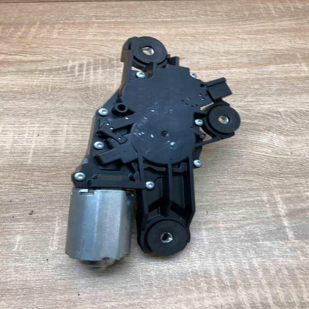 7S71 A17K441 AC 0390201212  Rear window wiper motor Ford Mondeo MK IV