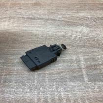 1382385   Brake pedal sensor switch BMW 5 E34