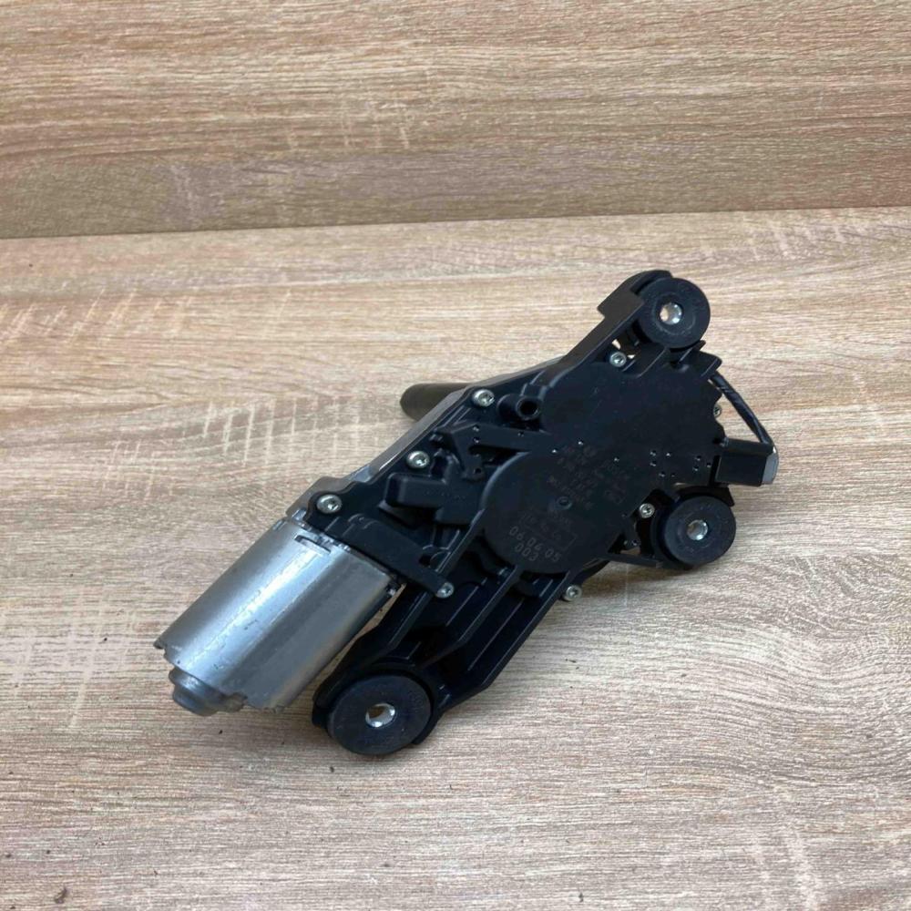 3M51 R17K441 AE 0390201823 With Plug Rear window wiper motor Ford Mondeo MK IV