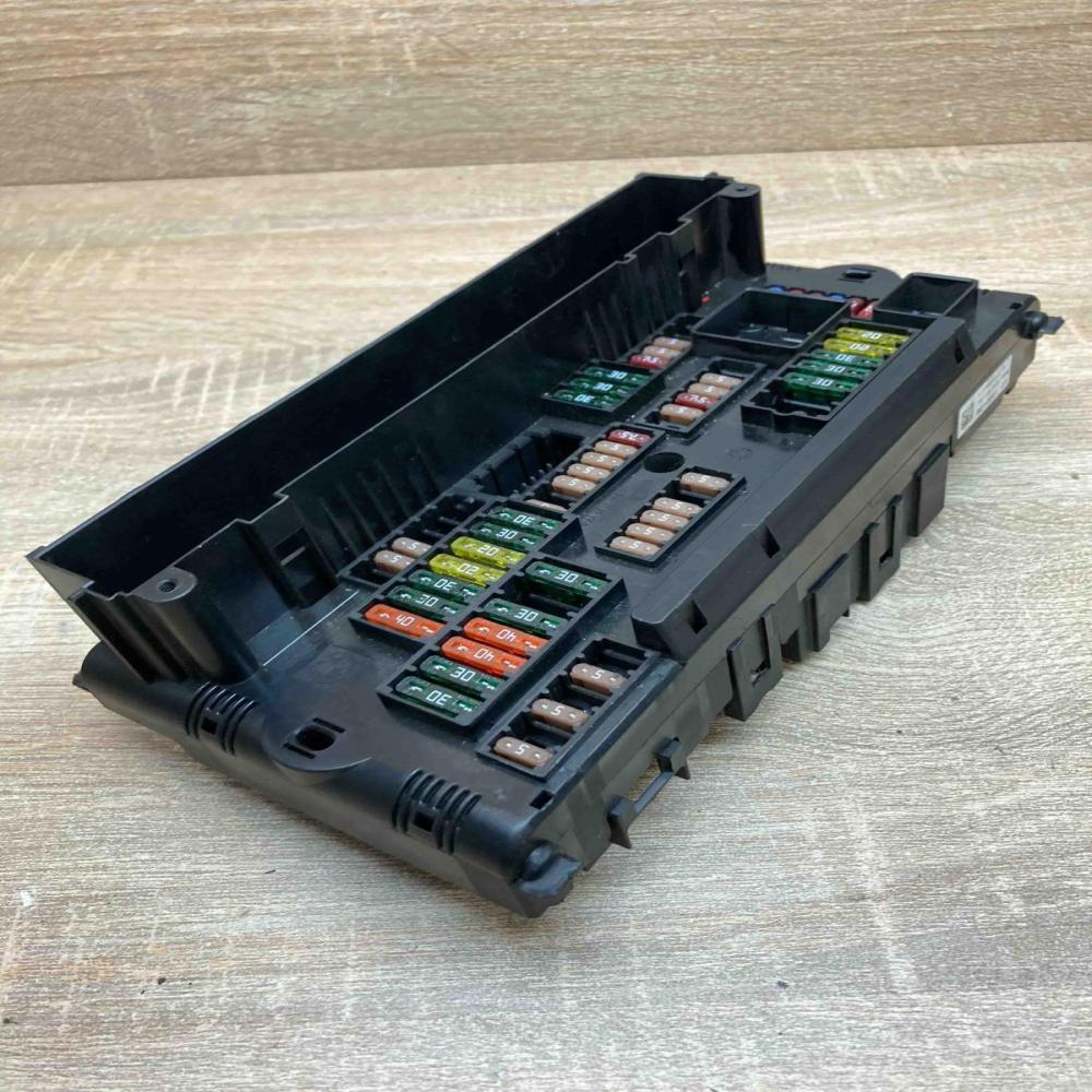 9210861 1703344 2  Fuse module BMW 5 GT F07