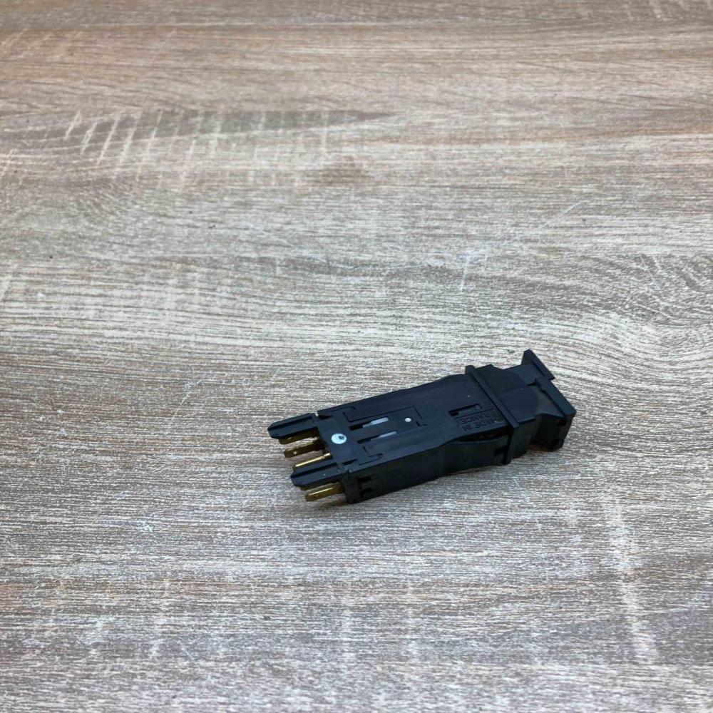 Hazard Switch   Hazard light switch Opel Astra G