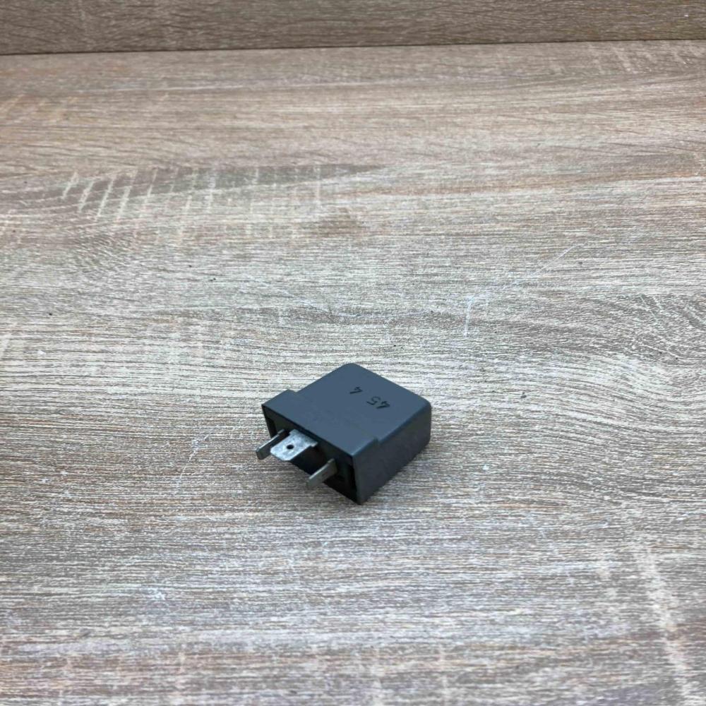 2042103 73385  Other relay Peugeot 306