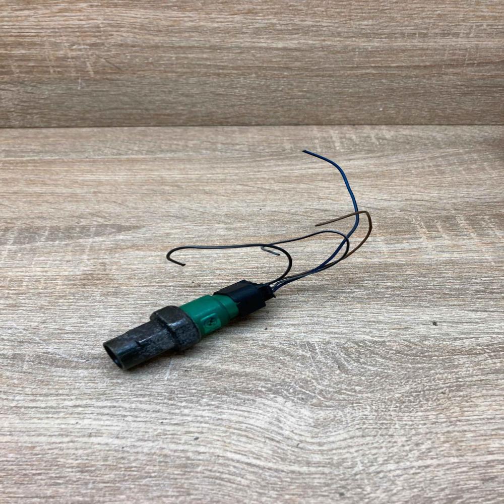 8391639  With Plug Air conditioning (A/C) pressure sensor BMW 5 E39