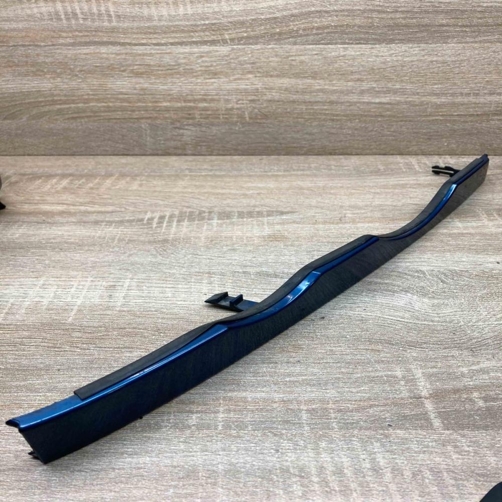 8402648   Under headlight/headlamp trim BMW X5 E53