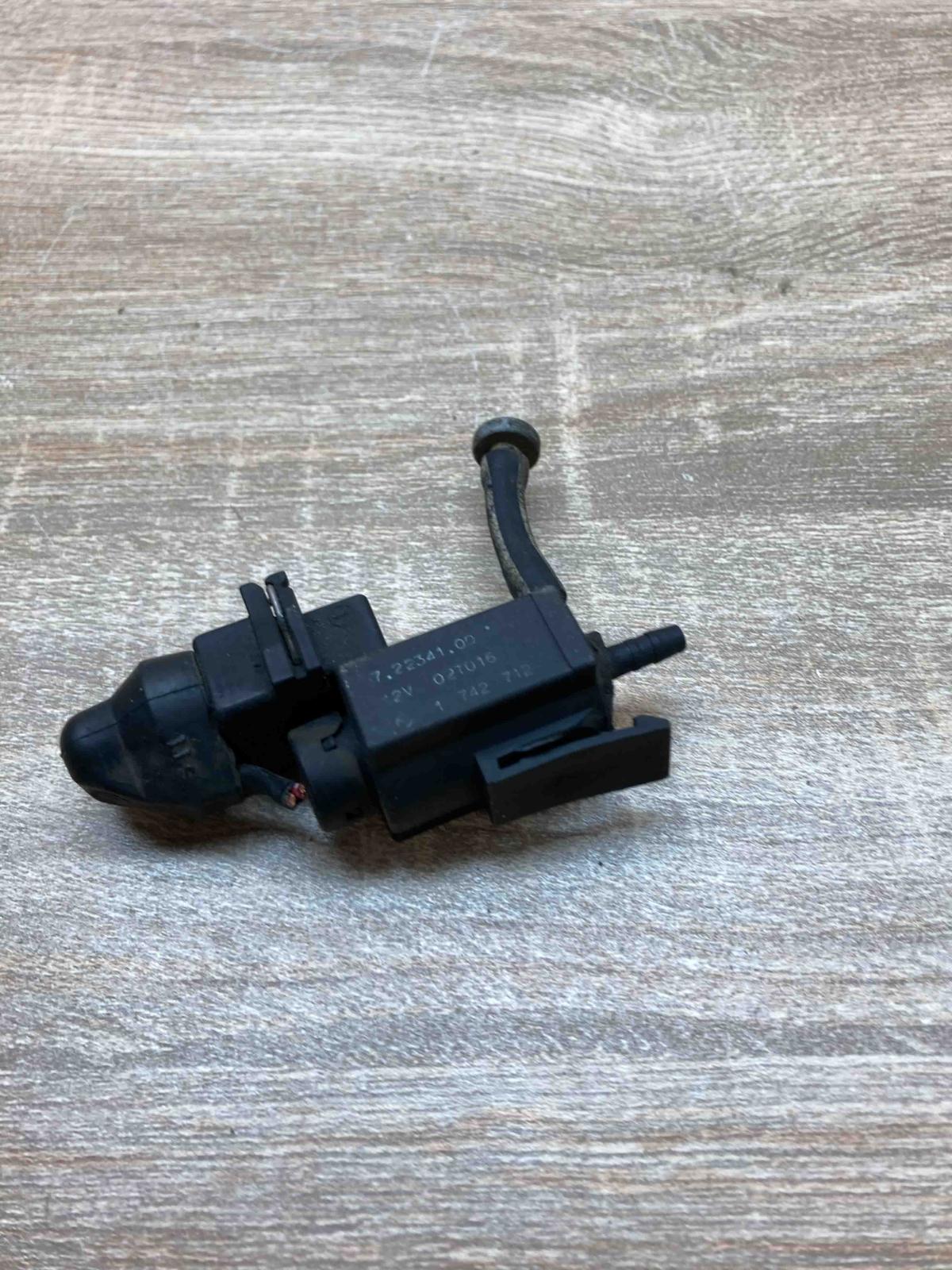 1742712 72234100 With Plug Turbo solenoid valve BMW 5 E60 E61