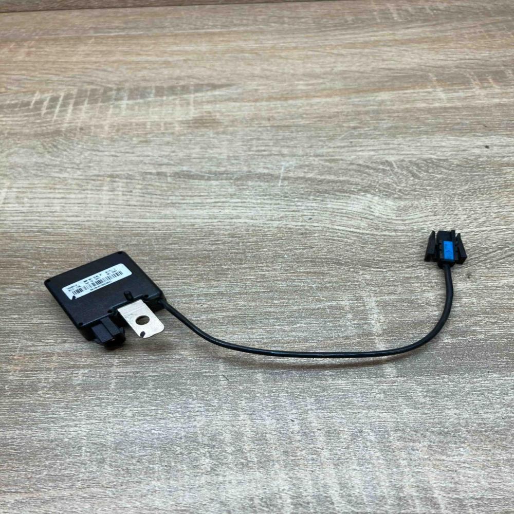 8380945   Aerial antenna amplifier BMW X5 E53