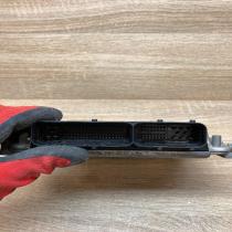 P05094800AC P04727338AE  Engine control unit/module ECU Chrysler Voyager