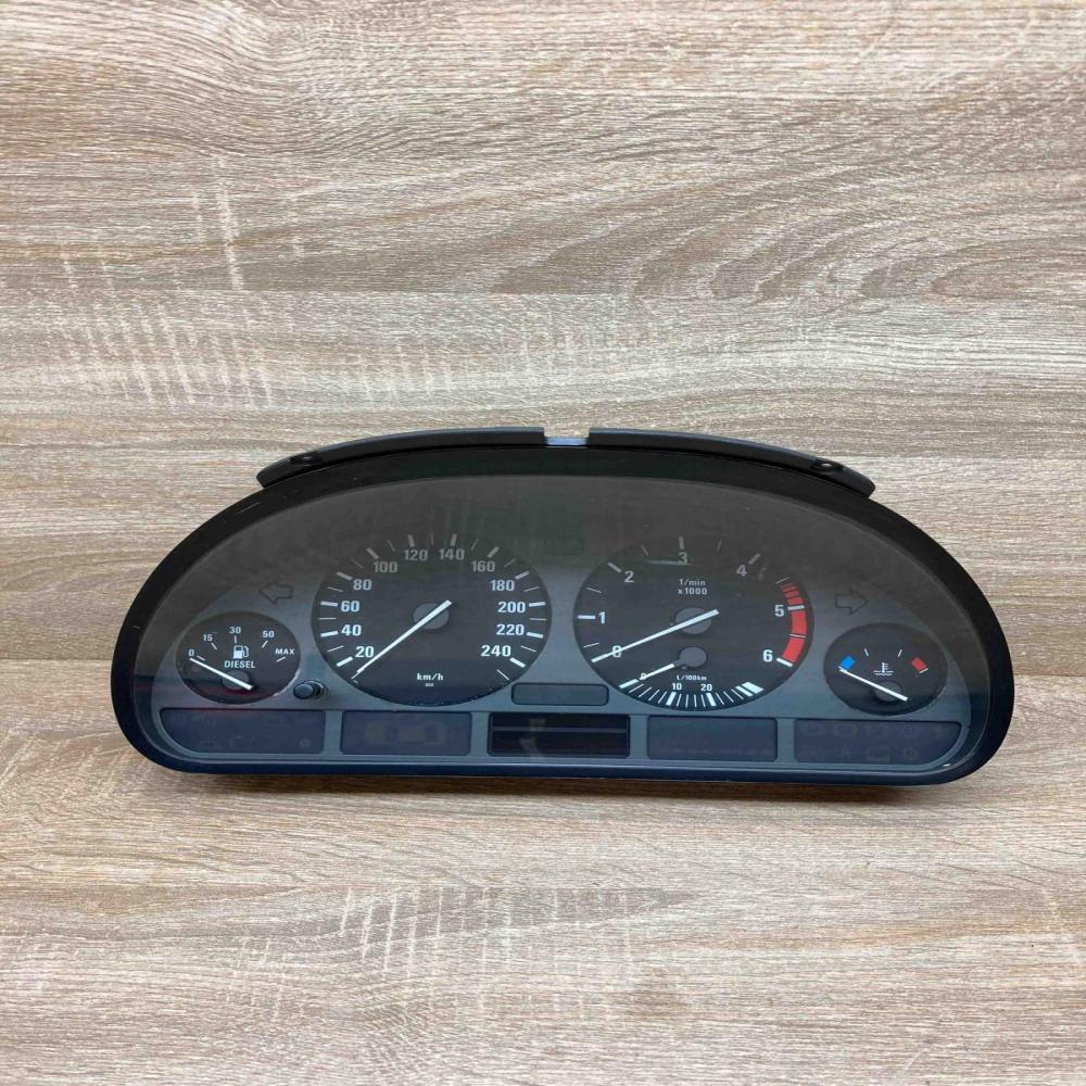 8381198 110008735  Speedometer (instrument cluster) BMW 5 E39