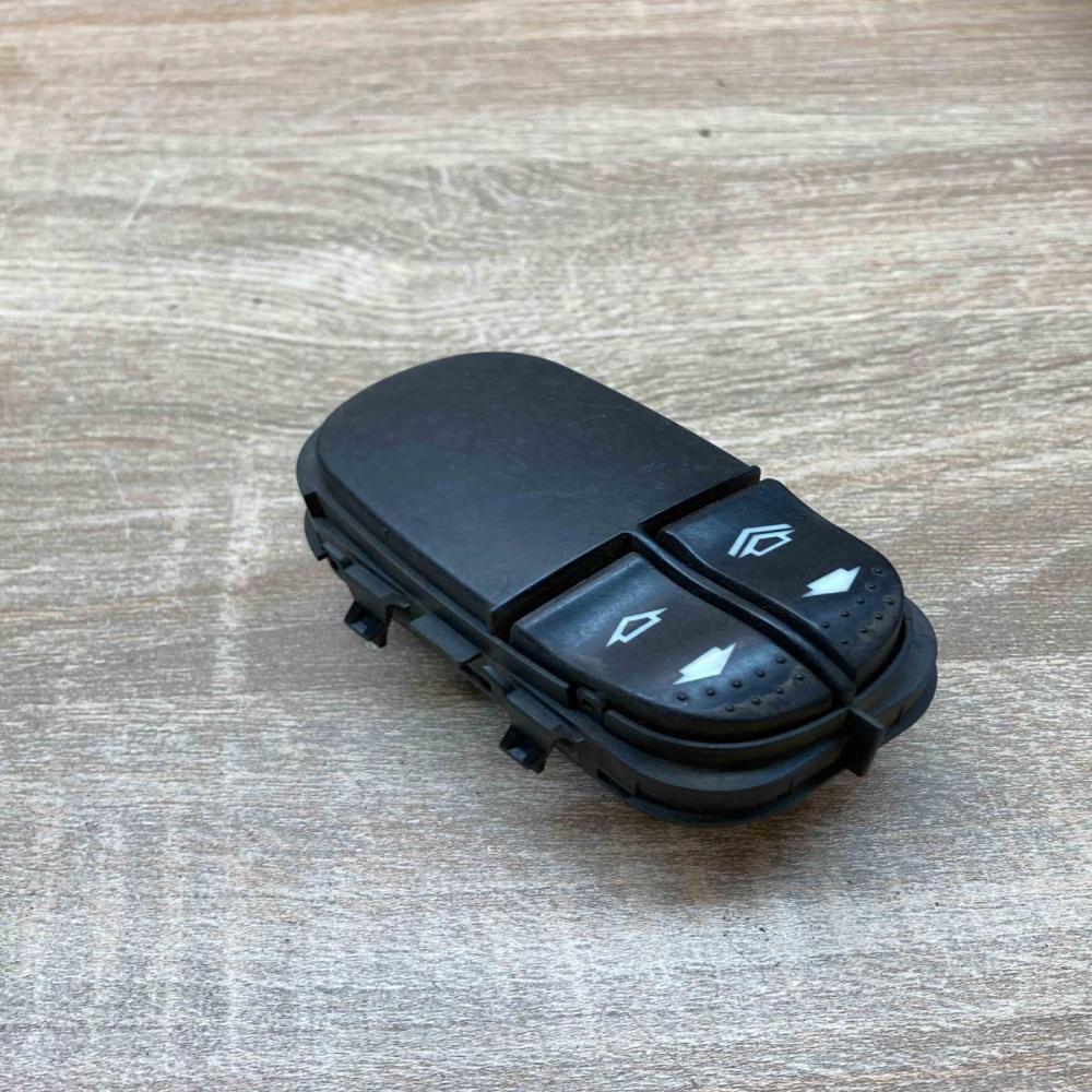 98AG14529AC   Electric window control switch Ford Focus