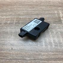 9389560 92870811  Aerial antenna amplifier BMW X3 G01
