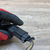 98AG19B514AC  With Plug Tailgate opening switch Ford Focus
