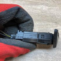 98AG19B514AC  With Plug Tailgate opening switch Ford Focus