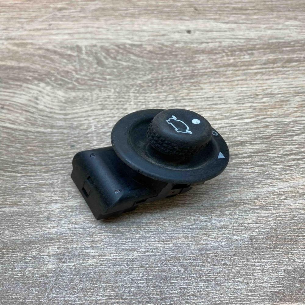 93BG17B676BA   Wing mirror switch Ford Mondeo Mk III