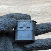 93BG 15B679 AA   Electric window control switch Ford Mondeo Mk III